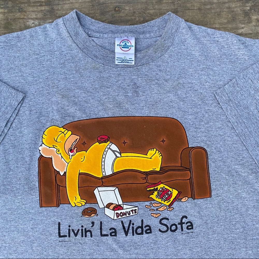 🔥VTG ‘01 Simpsons Livin La Vida Sofa Homer Tee L
